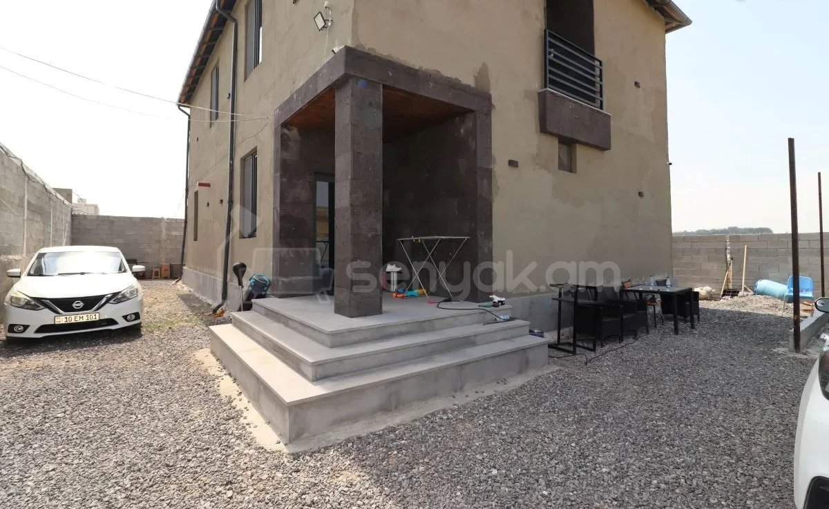 7 Սենյականոց Սեփական Տուն, 235քմ, Կապիտալ Վերանորոգված, Ավտոտնակով