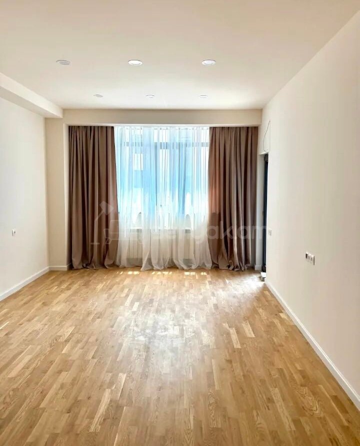 2 Սենյականոց Բնակարան Նորակառույցում, 67քմ, 10/12 հարկ, Կապիտալ Վերանորոգված