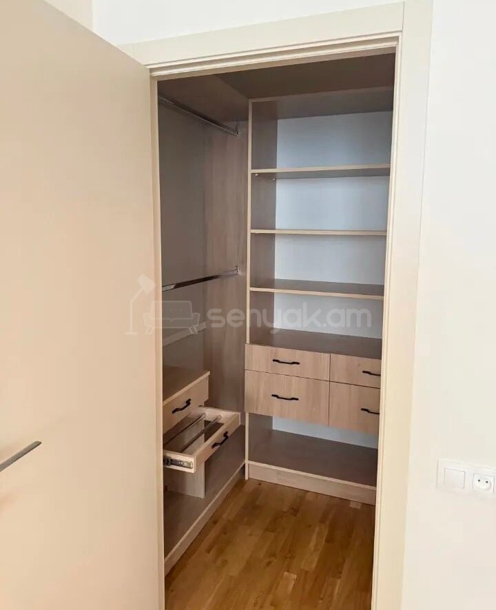 2 Սենյականոց Բնակարան Նորակառույցում, 67քմ, 10/12 հարկ, Կապիտալ Վերանորոգված