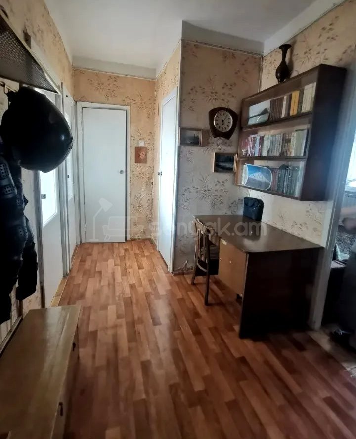 3 Սենյականոց Բնակարան, 75քմ, 4/9 հարկ, Նորմալ Վիճակում