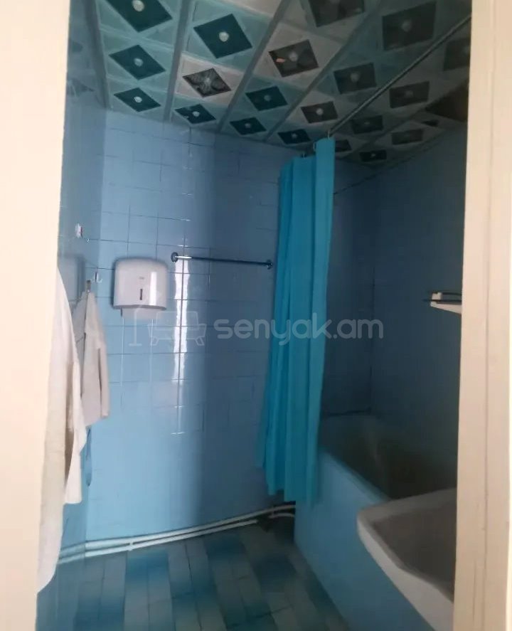 3 Սենյականոց Բնակարան, 75քմ, 4/9 հարկ, Նորմալ Վիճակում