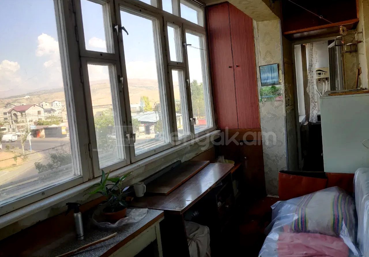 3 Սենյականոց Բնակարան, 75քմ, 4/9 հարկ, Նորմալ Վիճակում