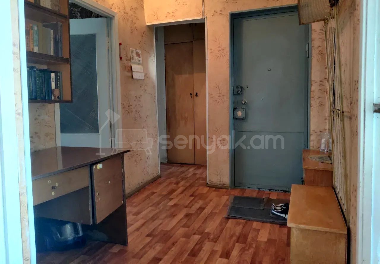 3 Սենյականոց Բնակարան, 75քմ, 4/9 հարկ, Նորմալ Վիճակում