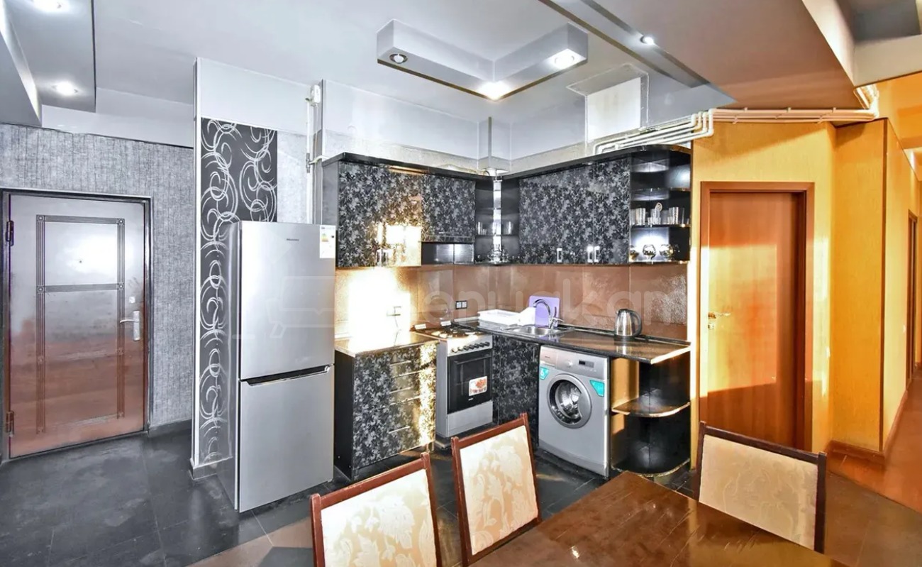 3 Սենյականոց Բնակարան Նորակառույցում, 120քմ, 11/13 հարկ, Կապիտալ Վերանորոգված, Կահավորված, Արևկող