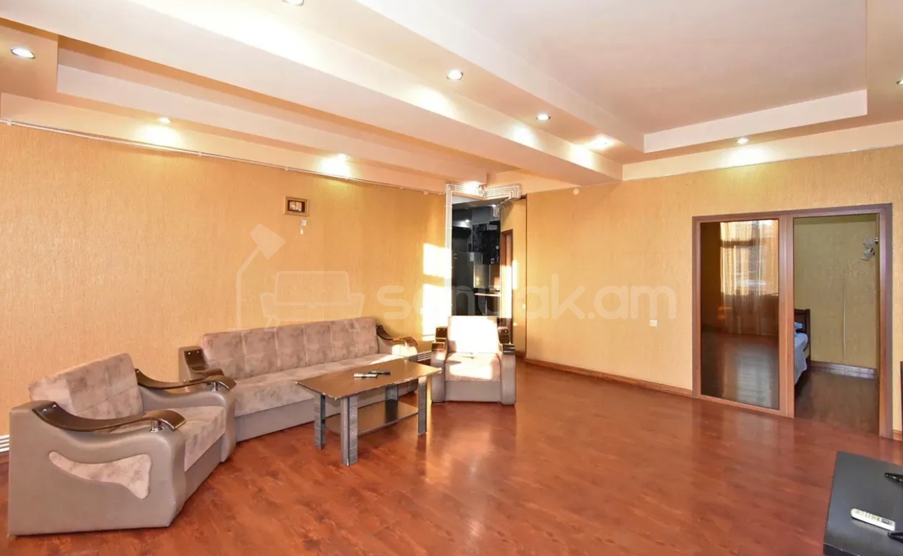 3 Սենյականոց Բնակարան Նորակառույցում, 120քմ, 11/13 հարկ, Կապիտալ Վերանորոգված, Կահավորված, Արևկող