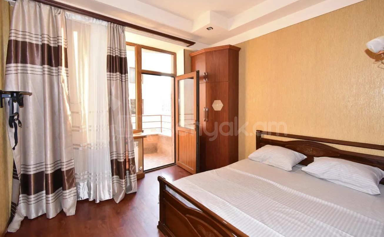 3 Սենյականոց Բնակարան Նորակառույցում, 120քմ, 11/13 հարկ, Կապիտալ Վերանորոգված, Կահավորված, Արևկող