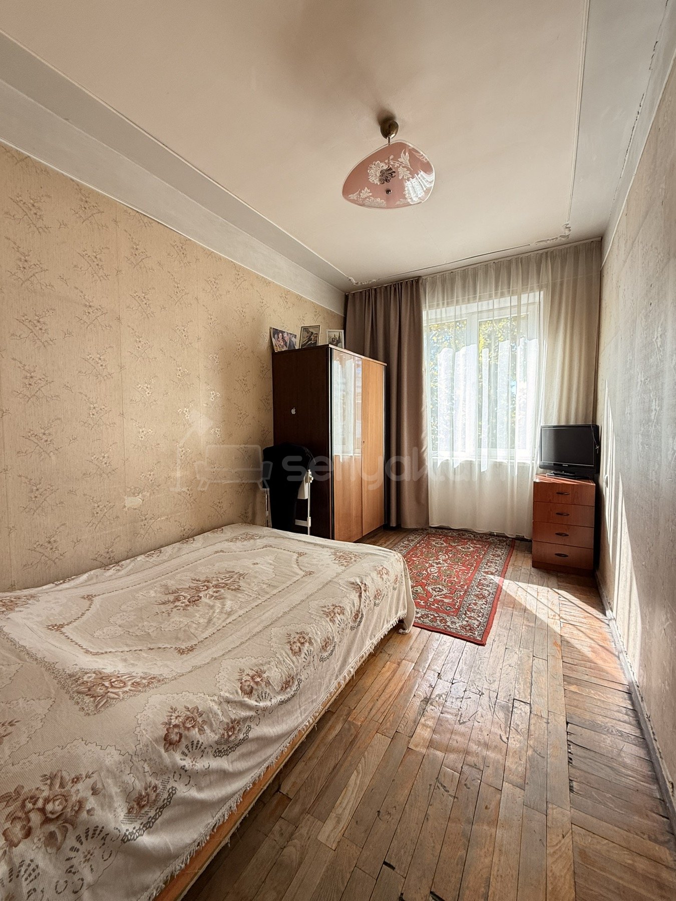 3 Սենյականոց Բնակարան Քարե Շենքում, 89քմ, 4/5 հարկ, Պետական Վիճակում