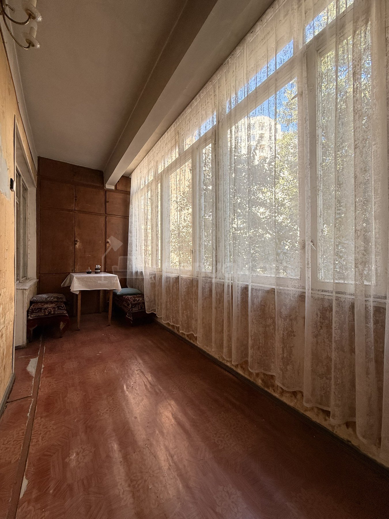 3 Սենյականոց Բնակարան Քարե Շենքում, 89քմ, 4/5 հարկ, Պետական Վիճակում