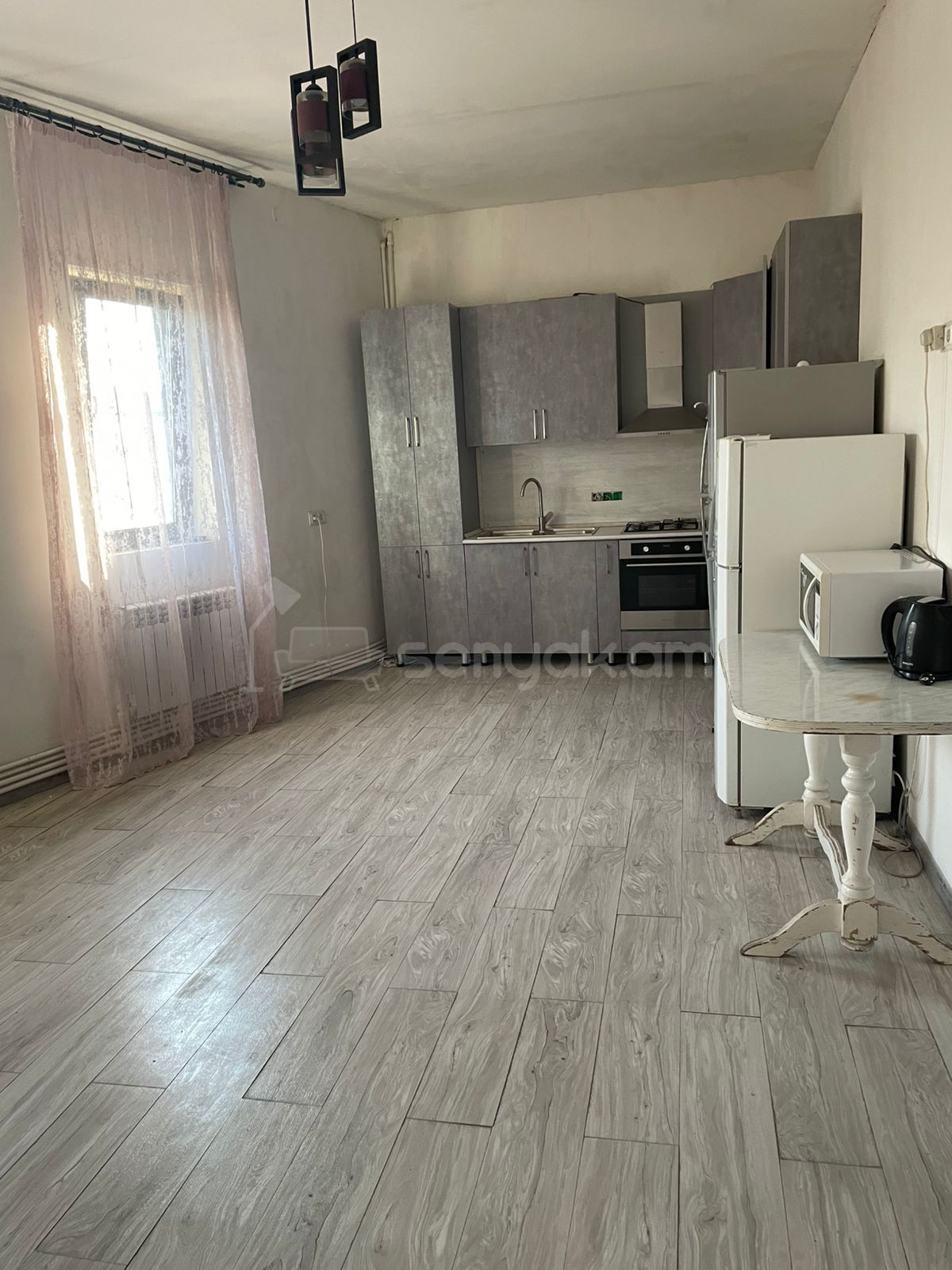 8 Սենյականոց Սեփական Տուն, 260քմ, Կապիտալ Վերանորոգված, Կահավորված, Ավտոտնակով