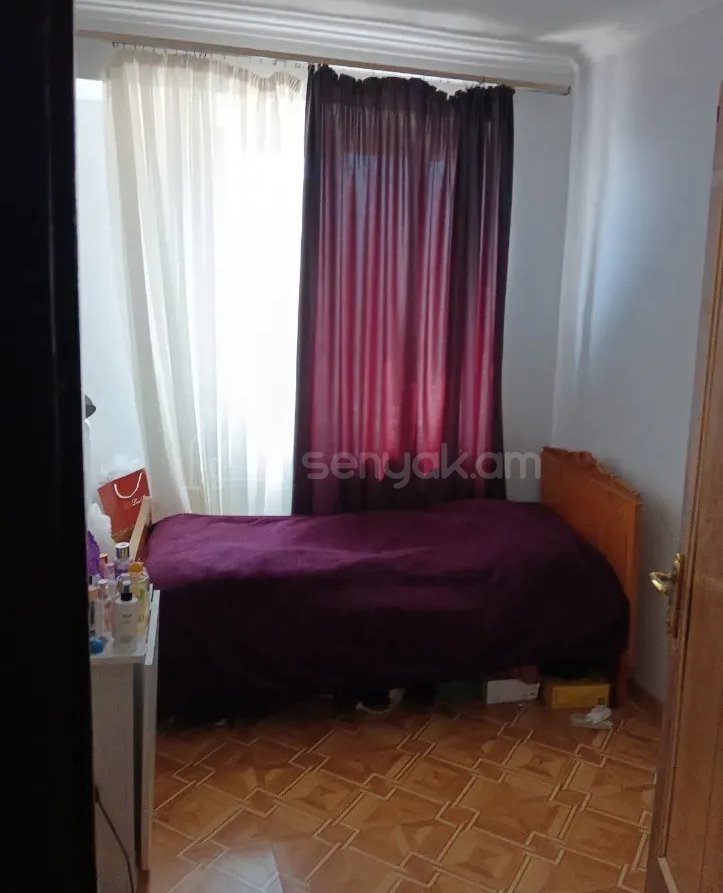 4 Սենյականոց Բնակարան, 90քմ, 7/9 հարկ, Նորմալ Վիճակում