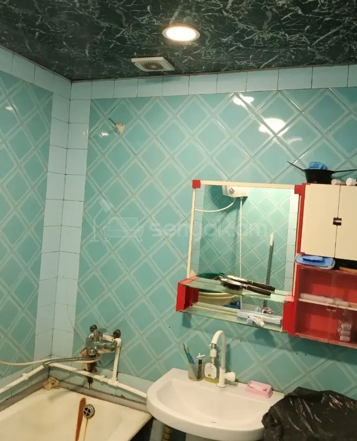 4 Սենյականոց Բնակարան, 90քմ, 7/9 հարկ, Նորմալ Վիճակում