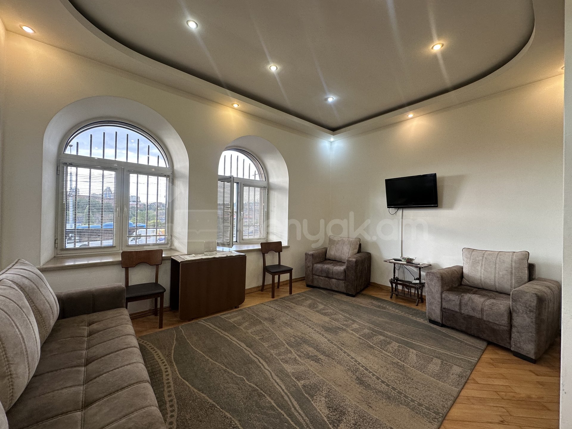 2 Սենյականոց Բնակարան Քարե Շենքում, 52քմ, 1/5 հարկ, Կապիտալ Վերանորոգված, Կահավորված, Արևկող