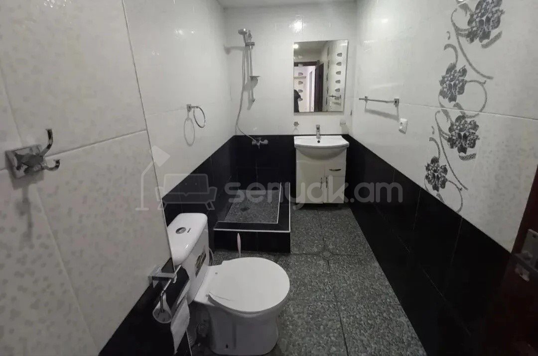 2 Սենյականոց Բնակարան, 46քմ, 1/8 հարկ, Նորմալ Վիճակում