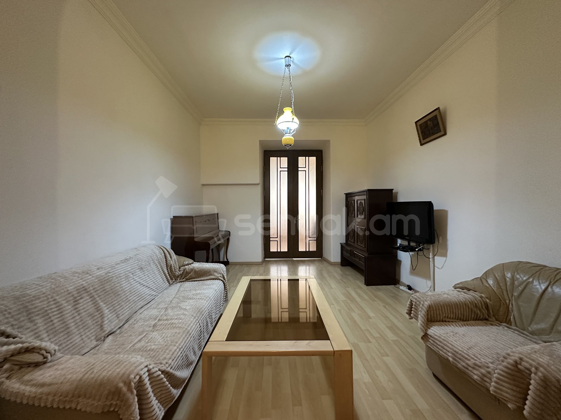 3 Սենյականոց Բնակարան Քարե Շենքում, 73քմ, 5/5 հարկ, Կապիտալ Վերանորոգված, Կահավորված, Արևկող