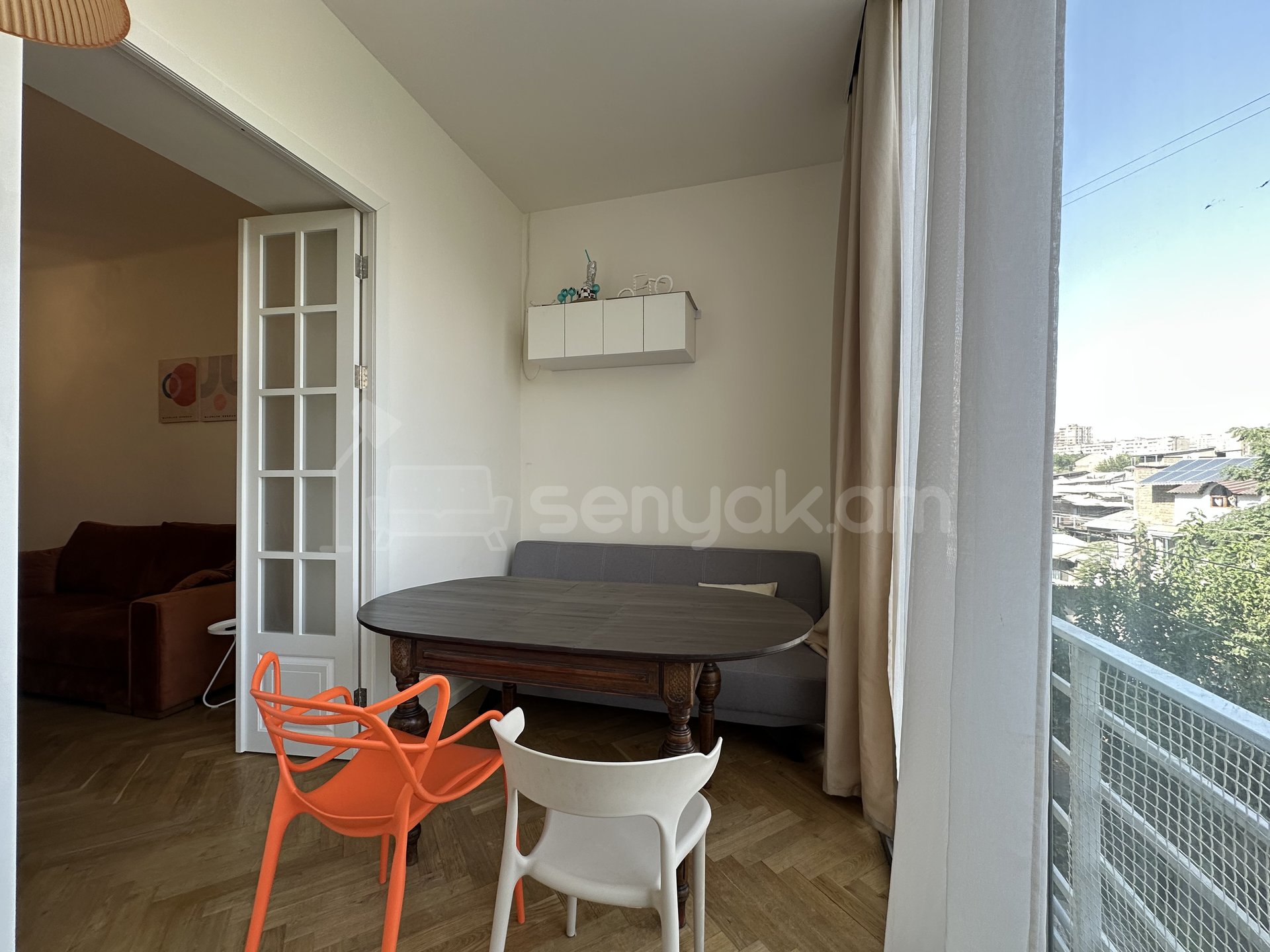 2 Սենյականոց Բնակարան Քարե Շենքում, 53քմ, 3/5 հարկ, Դիզայներական Վերանորոգված