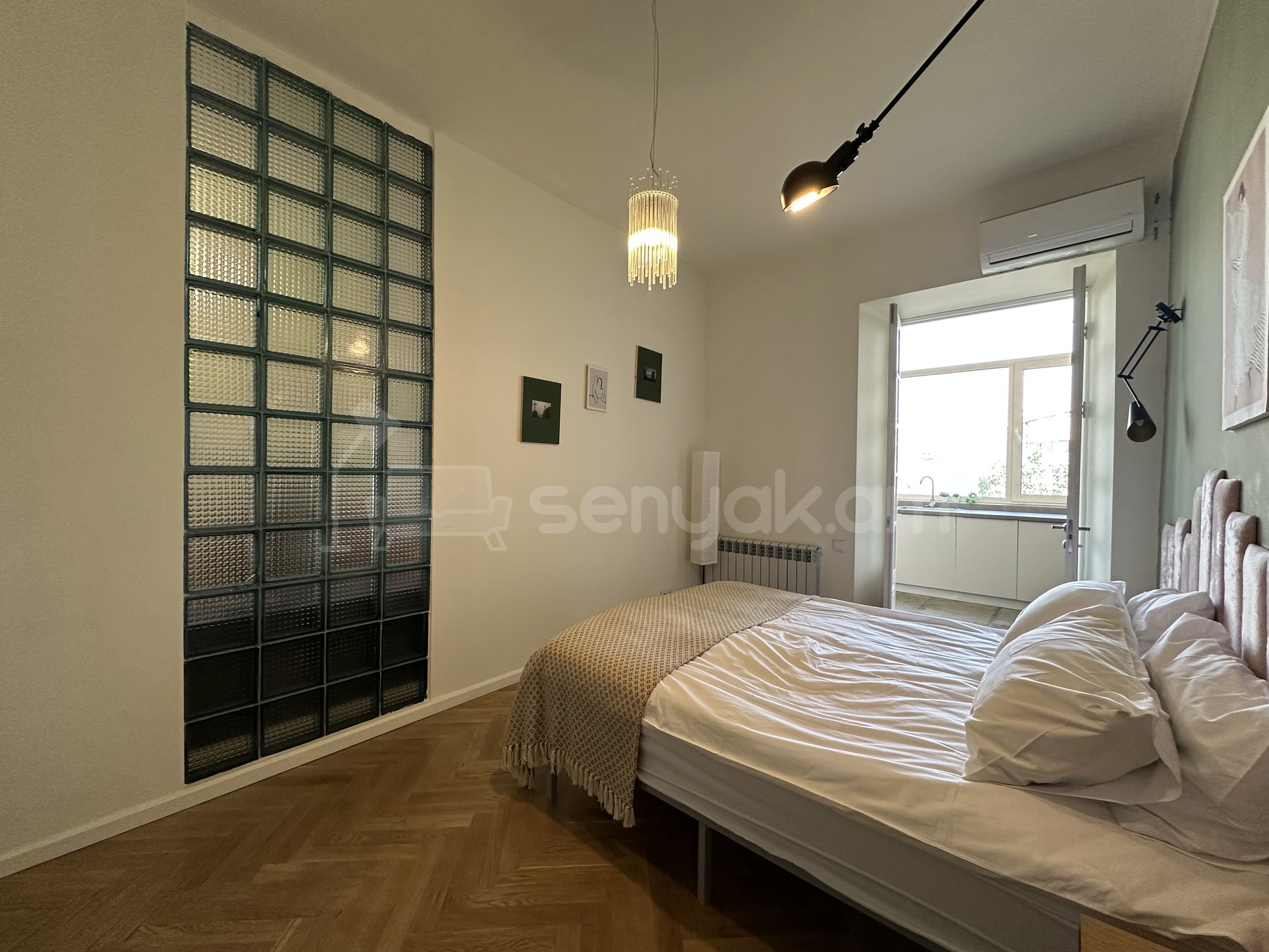 2 Սենյականոց Բնակարան Քարե Շենքում, 53քմ, 3/5 հարկ, Դիզայներական Վերանորոգված