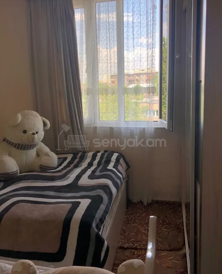 2 Սենյականոց Բնակարան Քարե Շենքում, 39քմ, 5/5 հարկ, Կոսմետիկ Վերանորոգված