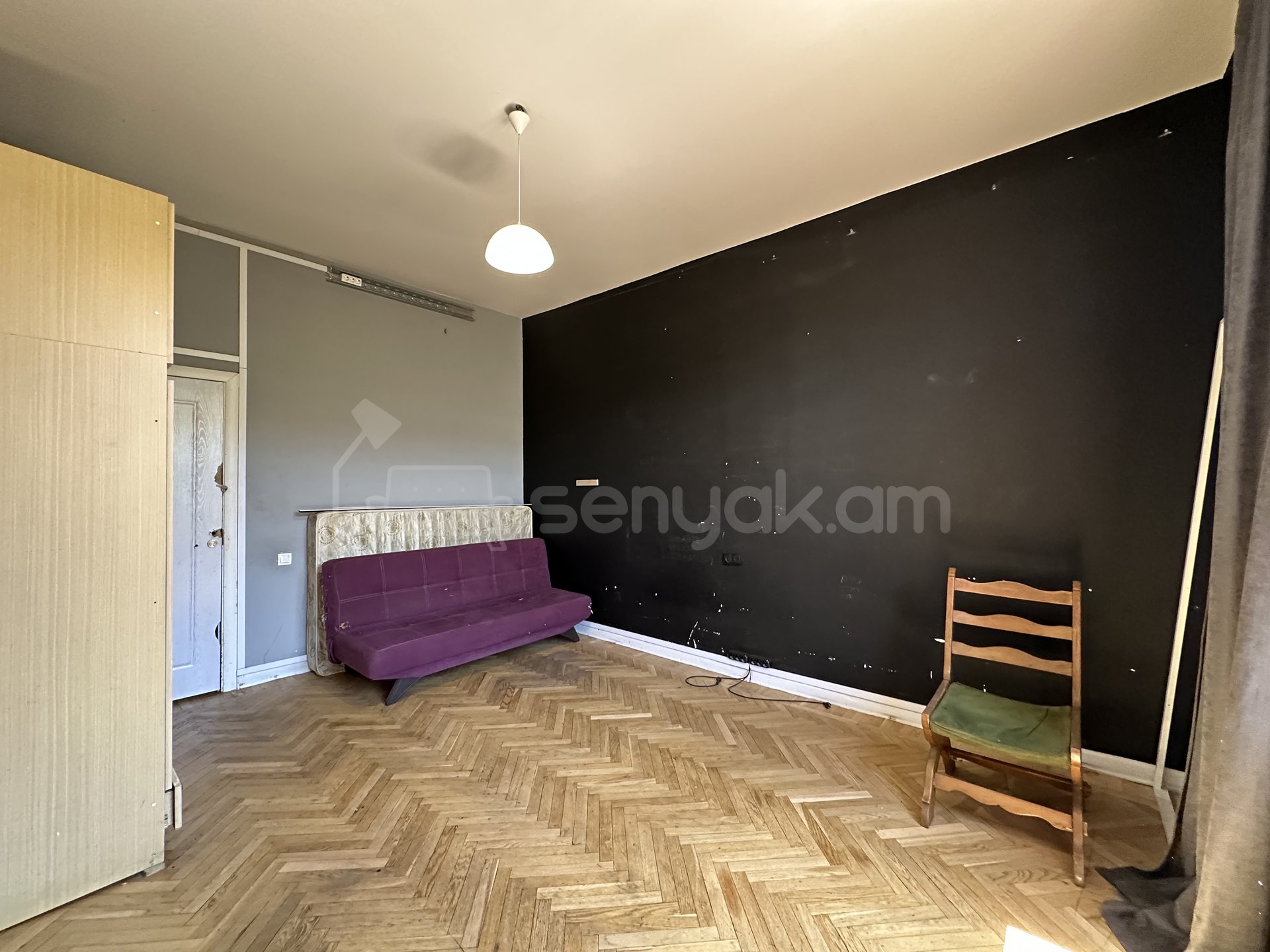 4 Սենյականոց Բնակարան Քարե Շենքում, 120քմ, 3/4 հարկ, Կոսմետիկ Վերանորոգված