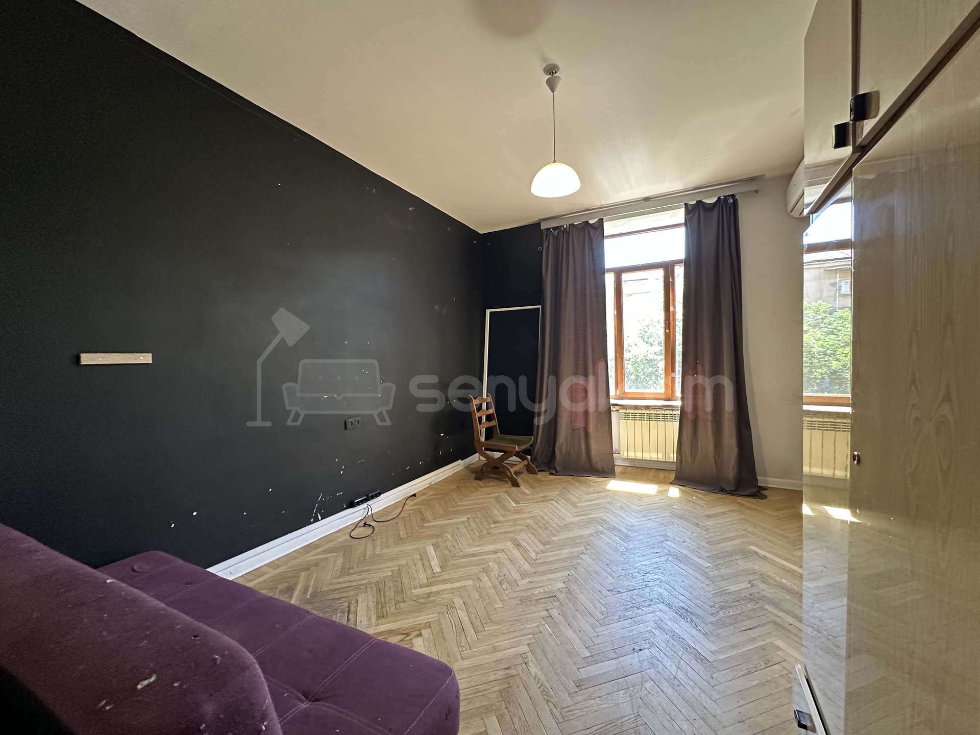 4 Սենյականոց Բնակարան Քարե Շենքում, 120քմ, 3/4 հարկ, Կոսմետիկ Վերանորոգված