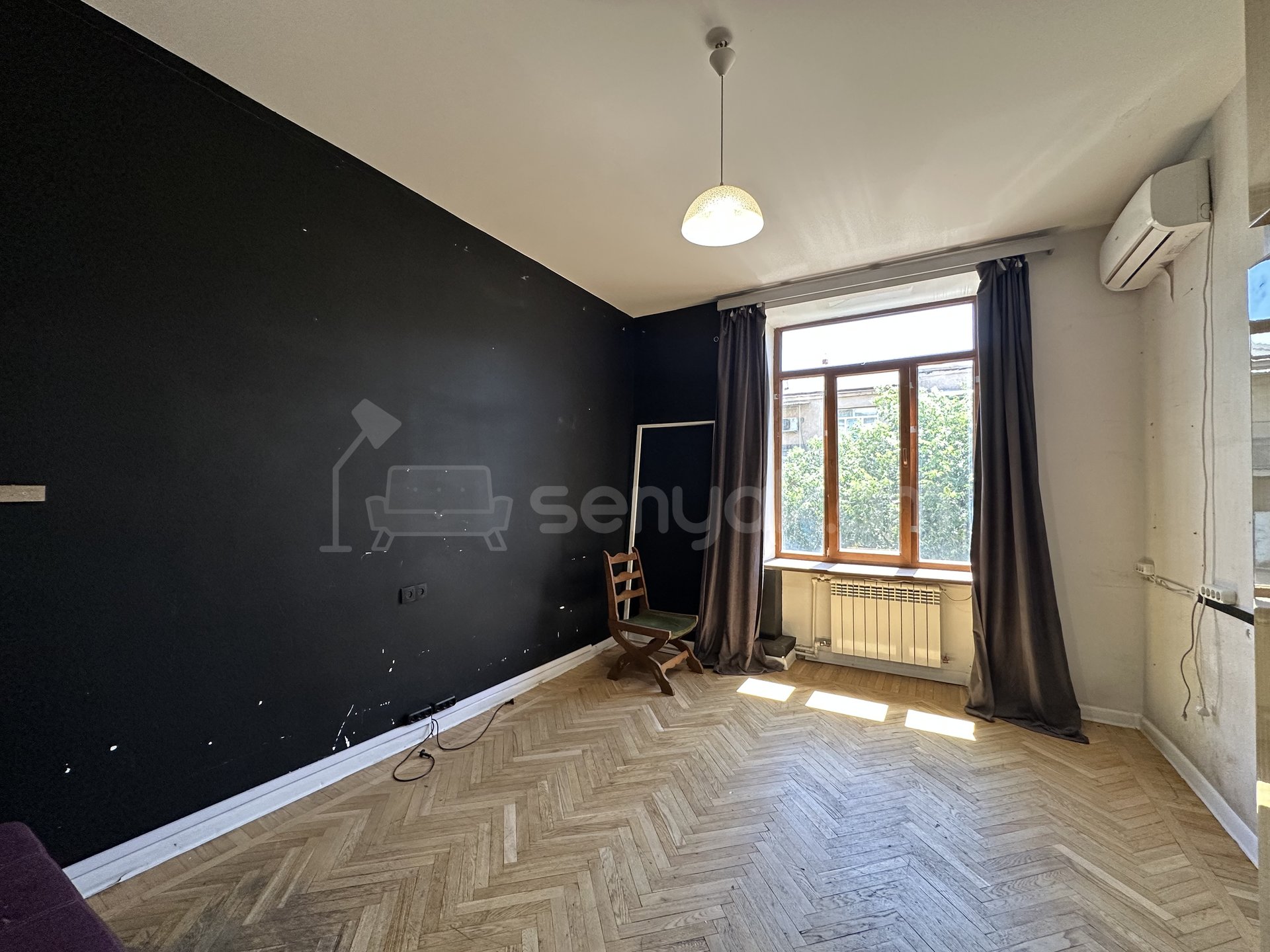 4 Սենյականոց Բնակարան Քարե Շենքում, 120քմ, 3/4 հարկ, Կոսմետիկ Վերանորոգված