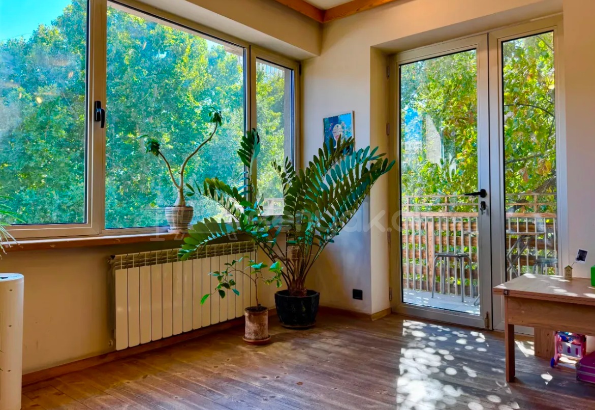 2 Սենյականոց Բնակարան Քարե Շենքում, 60քմ, 3/6 հարկ, Դիզայներական Վերանորոգված