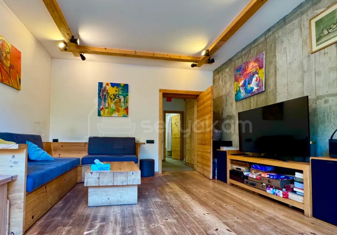 2 Սենյականոց Բնակարան Քարե Շենքում, 60քմ, 3/6 հարկ, Դիզայներական Վերանորոգված