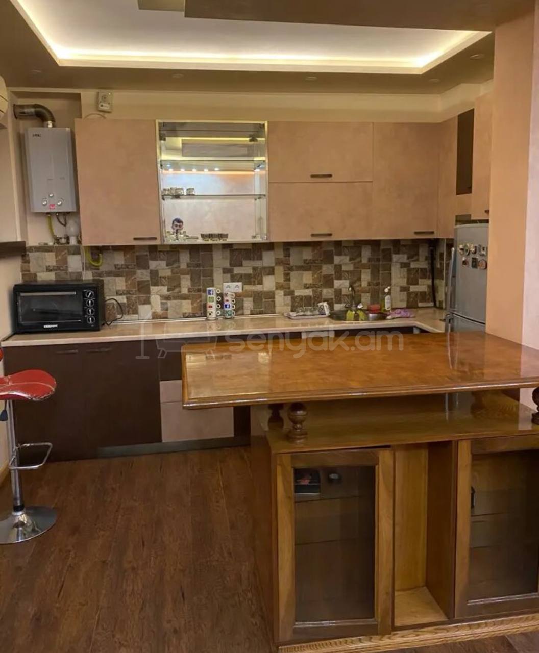 2 Սենյականոց Բնակարան Քարե Շենքում, 68քմ, 2/5 հարկ, Կապիտալ Վերանորոգված, Կահավորված