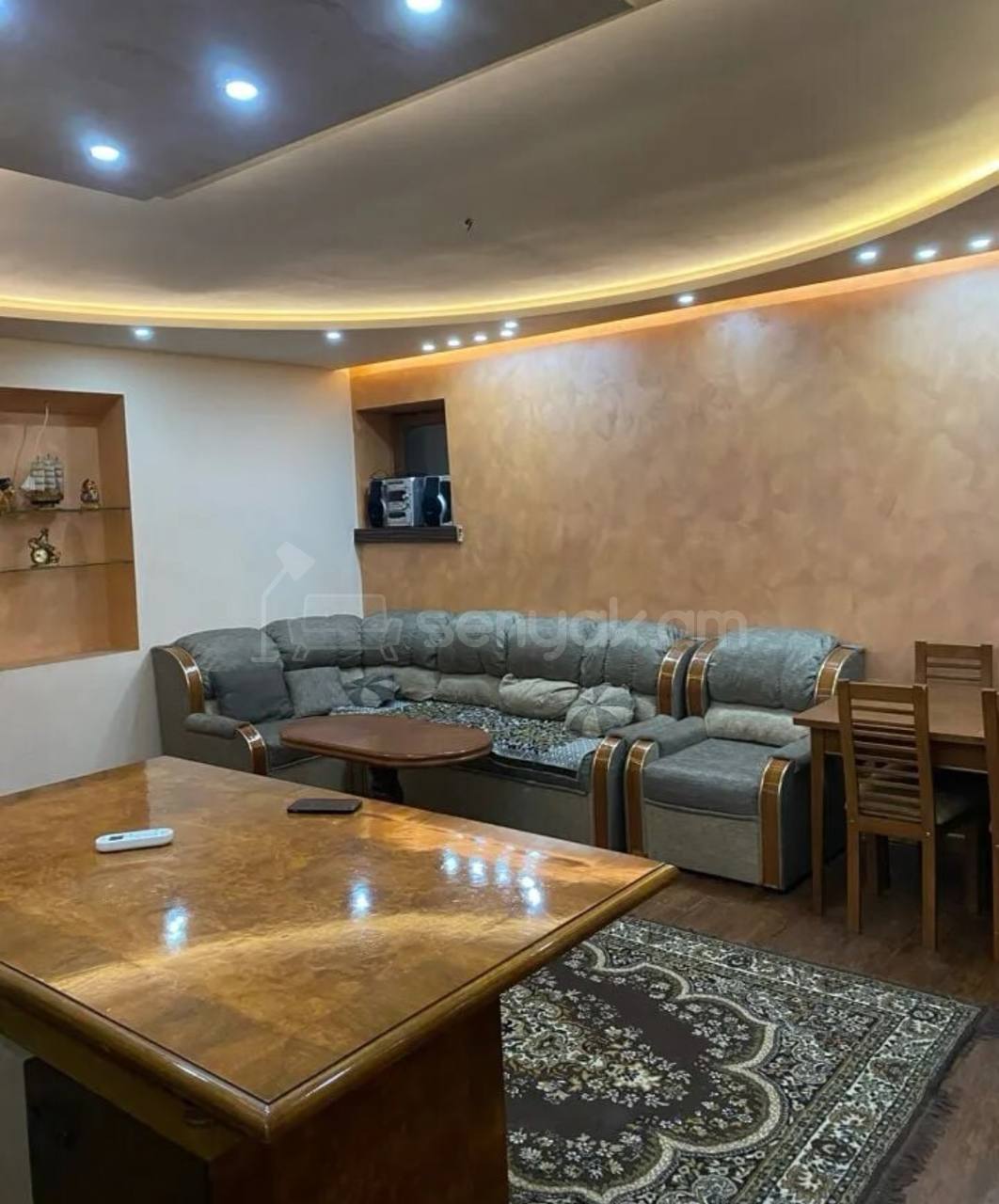 2 Սենյականոց Բնակարան Քարե Շենքում, 68քմ, 2/5 հարկ, Կապիտալ Վերանորոգված, Կահավորված