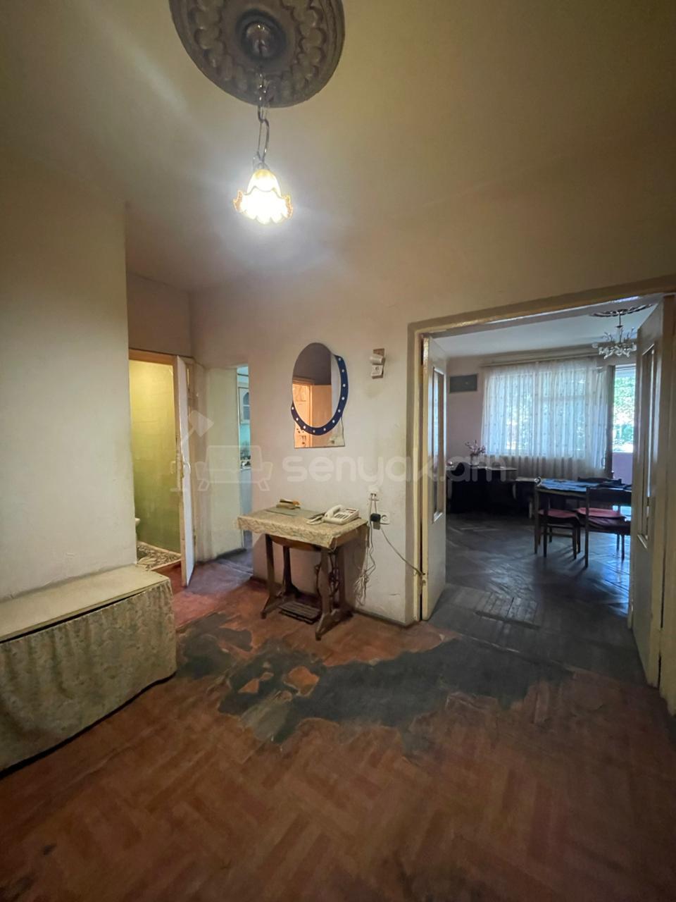 2 Սենյականոց Բնակարան Քարե Շենքում, 71քմ, 2/5 հարկ, Նորմալ Վիճակում