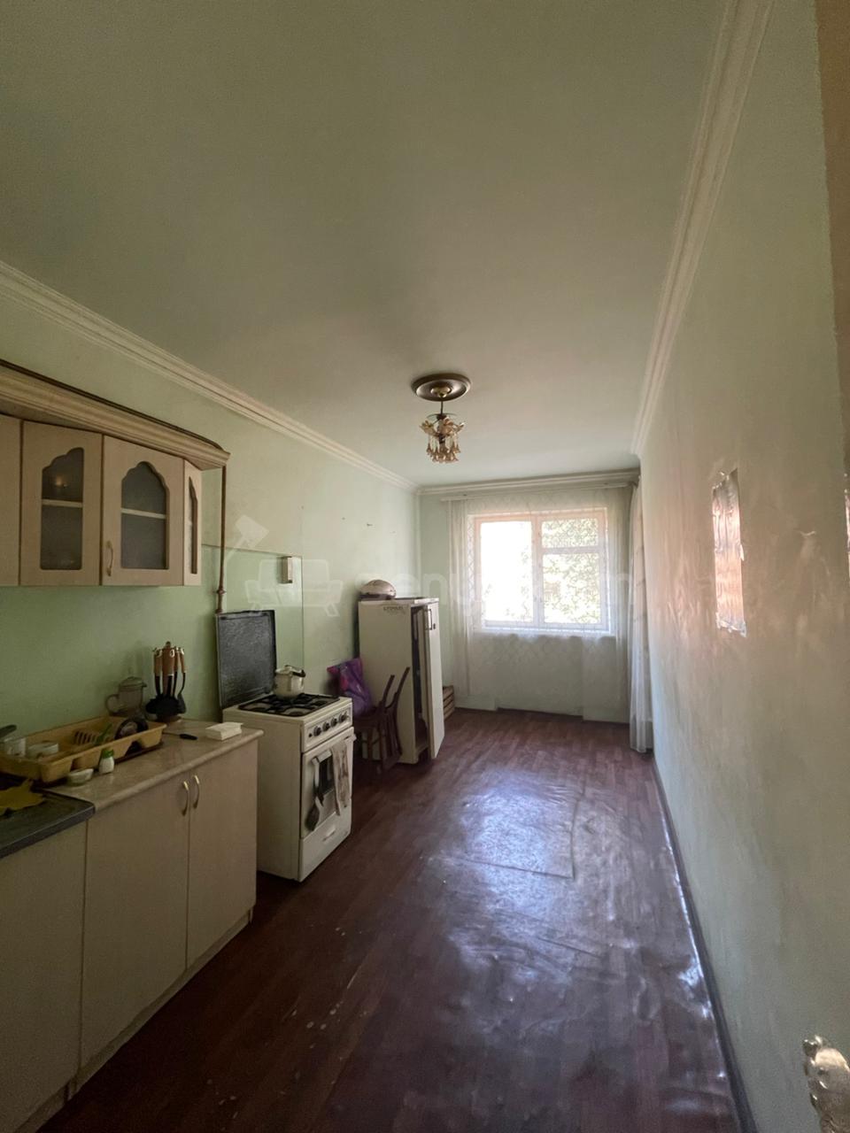 2 Սենյականոց Բնակարան Քարե Շենքում, 71քմ, 2/5 հարկ, Նորմալ Վիճակում