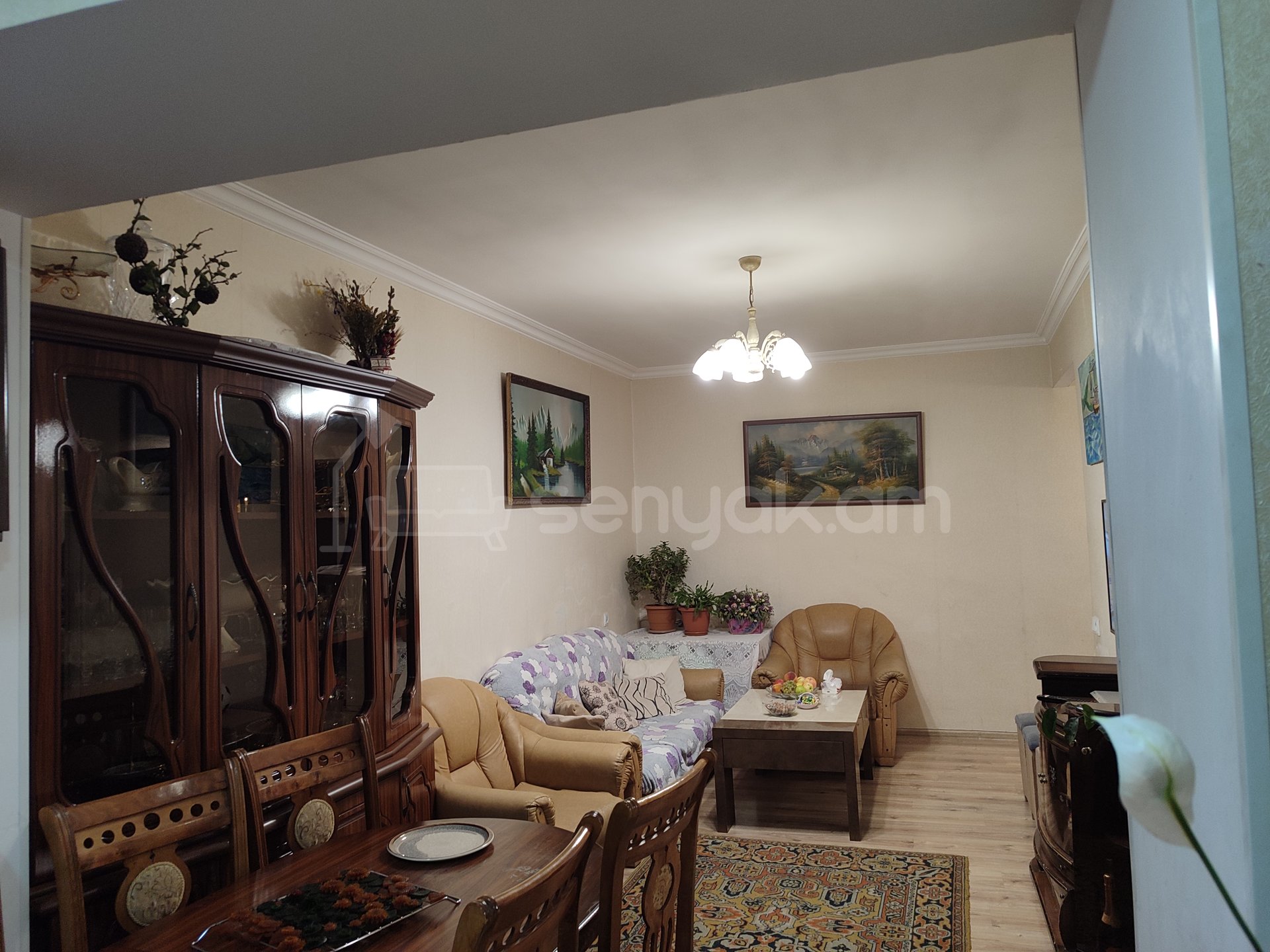 2 Սենյականոց Բնակարան Քարե Շենքում, 54քմ, 4/5 հարկ, Կոսմետիկ Վերանորոգված