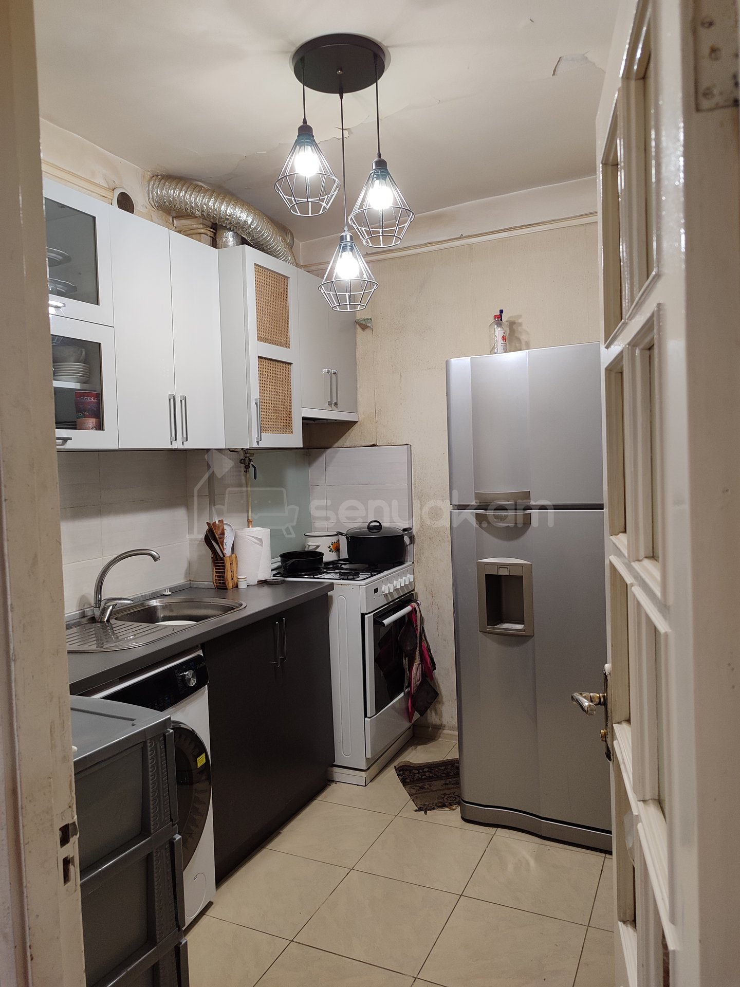 2 Սենյականոց Բնակարան Քարե Շենքում, 54քմ, 4/5 հարկ, Կոսմետիկ Վերանորոգված