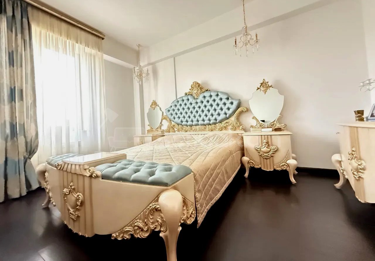 4 Սենյականոց Բնակարան Նորակառույցում, 142քմ, 12/16 հարկ, Դիզայներական Վերանորոգված