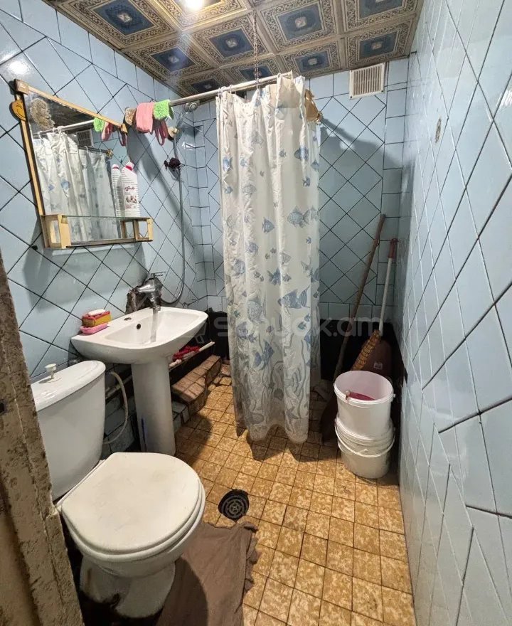 3 Սենյականոց Բնակարան, 72քմ, 1/5 հարկ, Կոսմետիկ Վերանորոգված