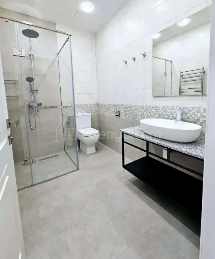 6 Սենյականոց Սեփական Տուն, 441քմ, Կապիտալ Վերանորոգված