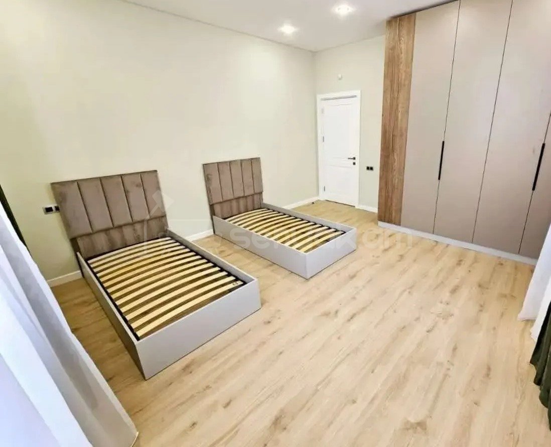 6 Սենյականոց Սեփական Տուն, 441քմ, Կապիտալ Վերանորոգված