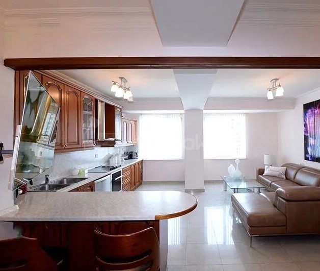 3 Սենյականոց Բնակարան, 100քմ, 6/14 հարկ, Կապիտալ Վերանորոգված