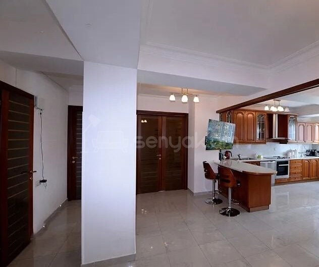 3 Սենյականոց Բնակարան, 100քմ, 6/14 հարկ, Կապիտալ Վերանորոգված