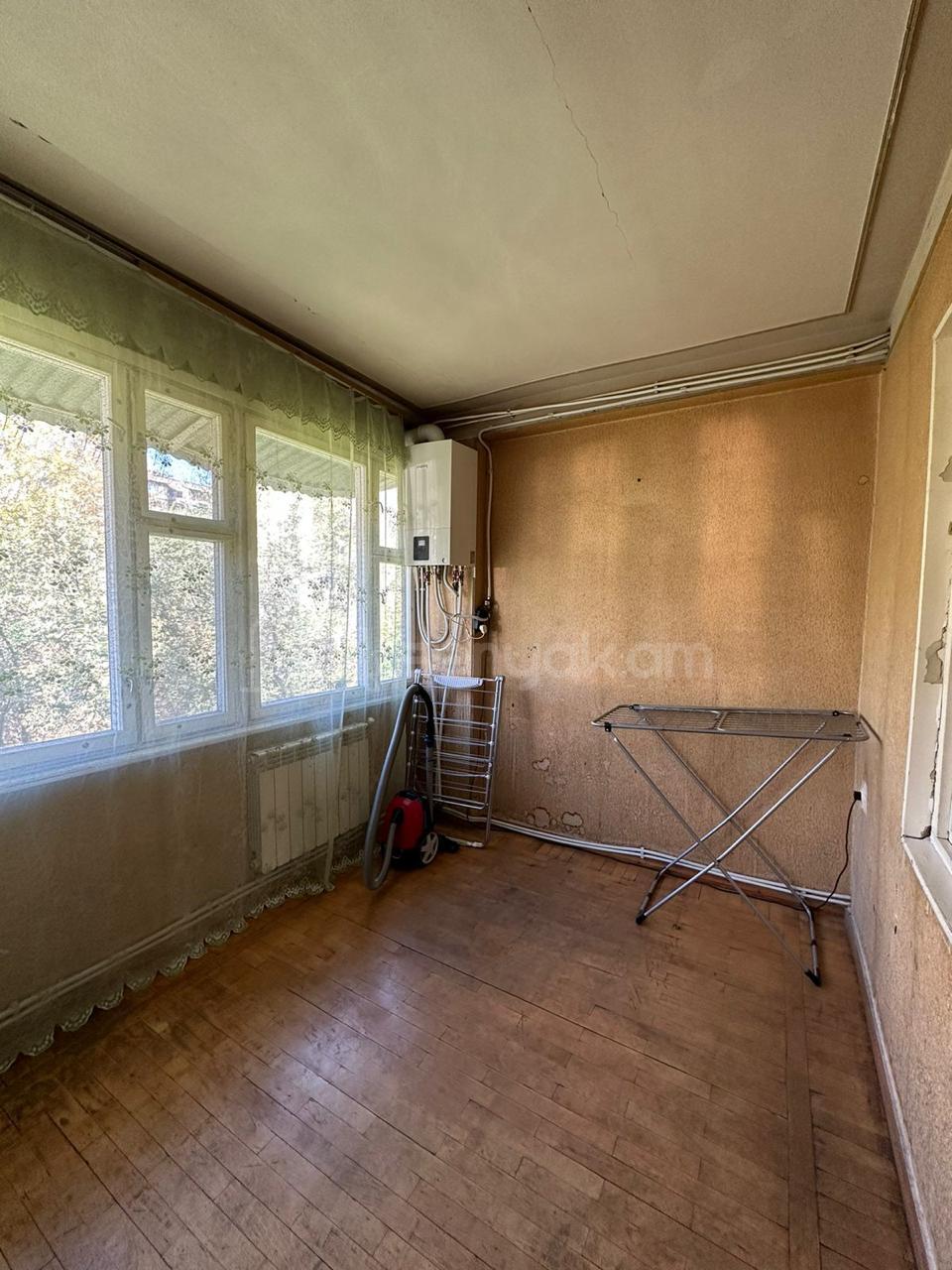 3 Սենյականոց Բնակարան, 92քմ, 3/11 հարկ, Պետական Վիճակում