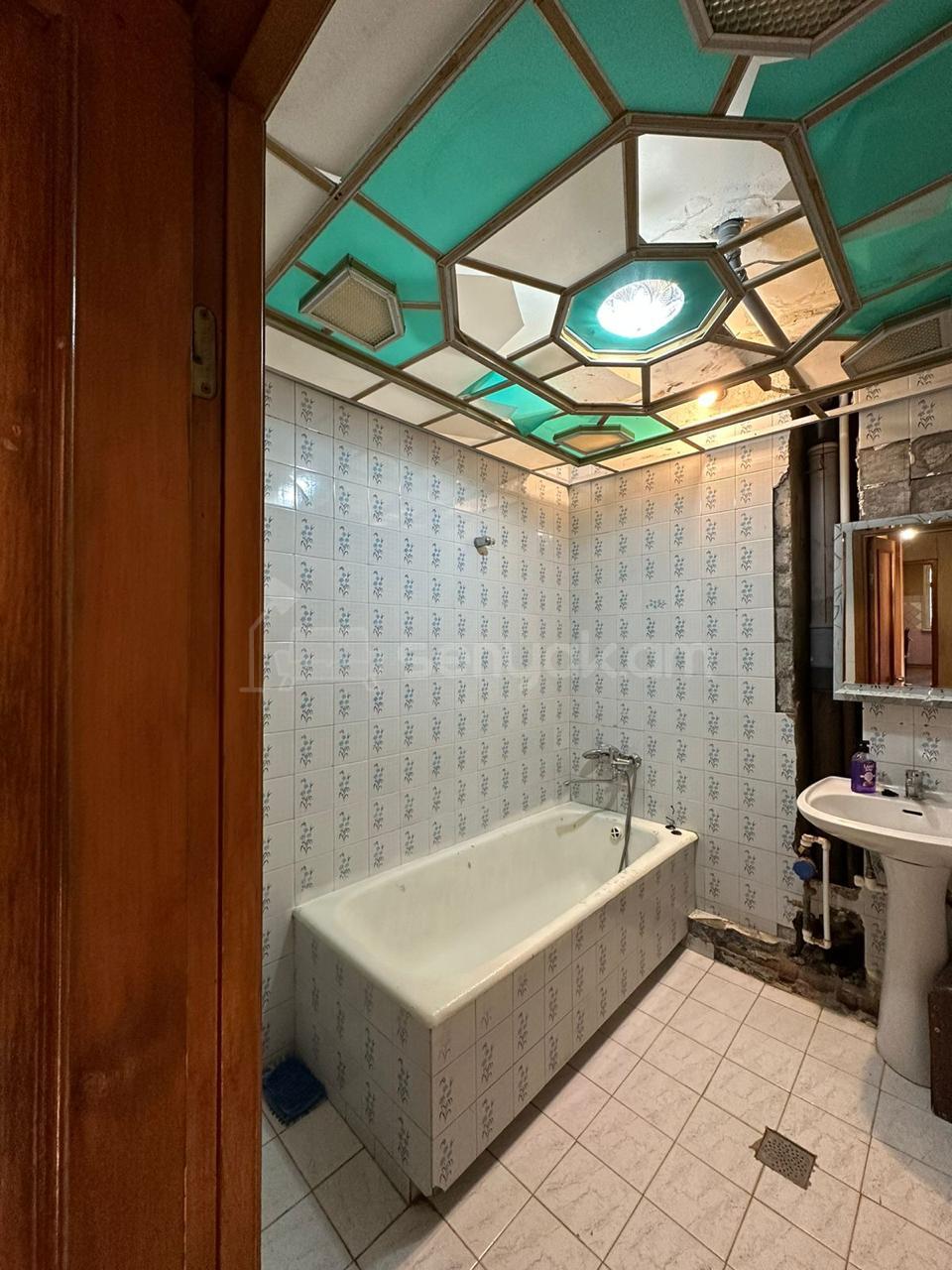 3 Սենյականոց Բնակարան, 92քմ, 3/11 հարկ, Պետական Վիճակում