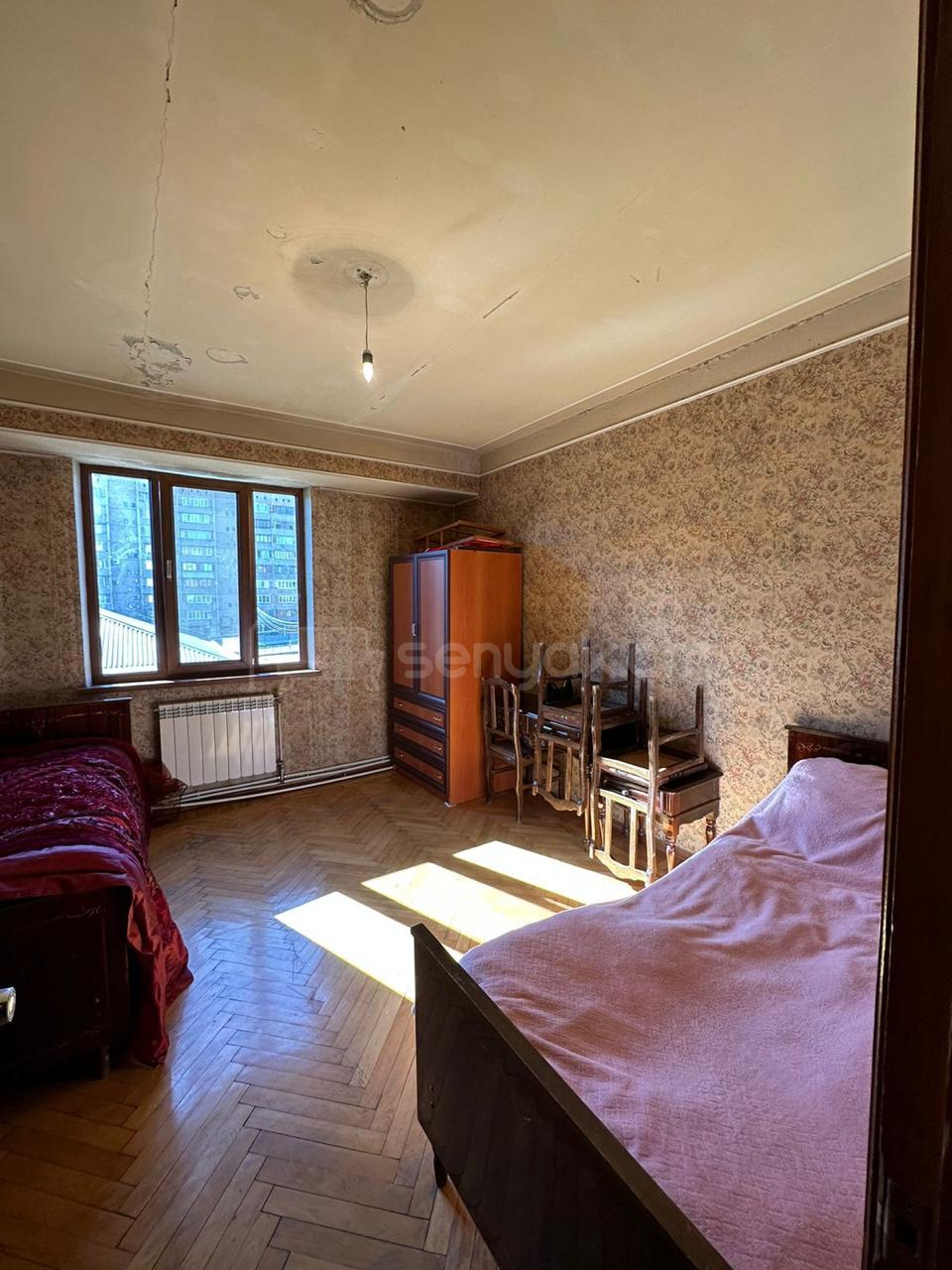 3 Սենյականոց Բնակարան, 92քմ, 3/11 հարկ, Պետական Վիճակում