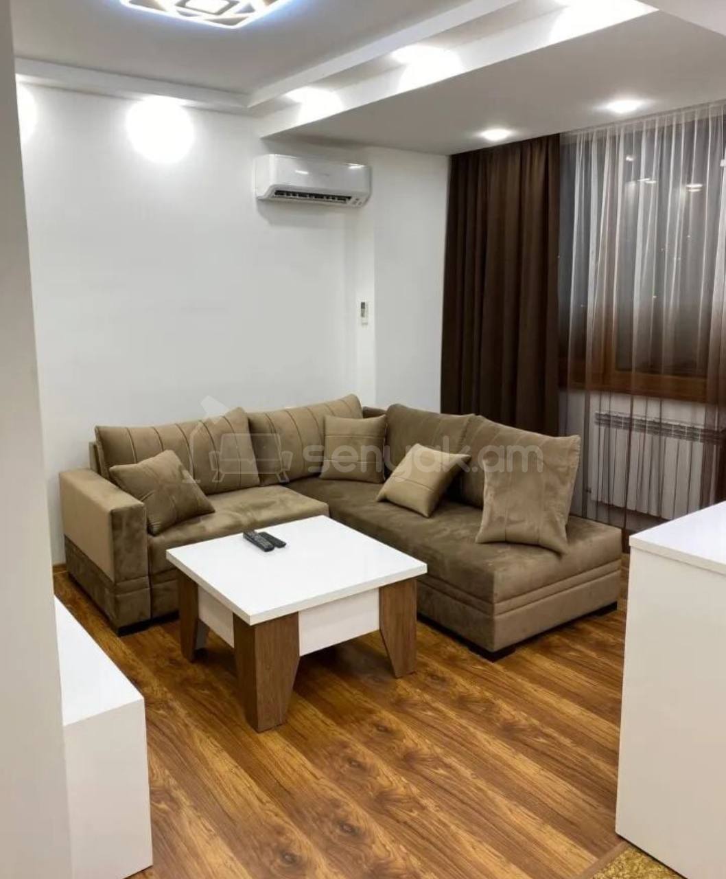 2 Սենյականոց Բնակարան Քարե Շենքում, 50քմ, 9/10 հարկ, Կապիտալ Վերանորոգված, Կահավորված, Արևկող