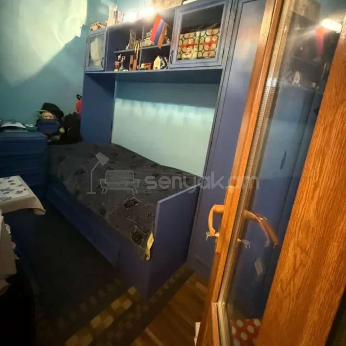 1 Սենյականոց Բնակարան Քարե Շենքում, 46քմ, 1/5 հարկ, Կոսմետիկ Վերանորոգված