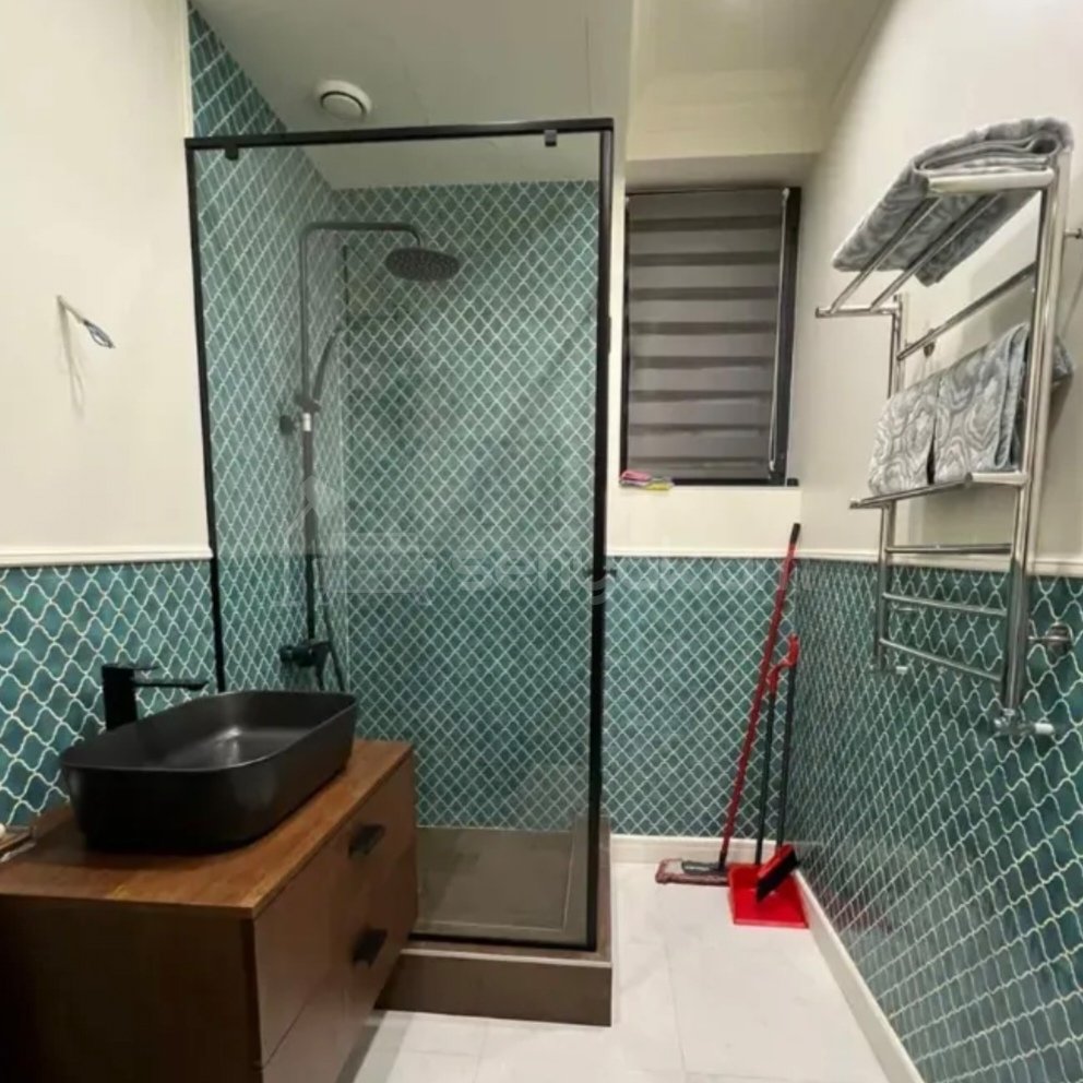 2 Սենյականոց Բնակարան Քարե Շենքում, 60քմ, 4/5 հարկ, Կապիտալ Վերանորոգված