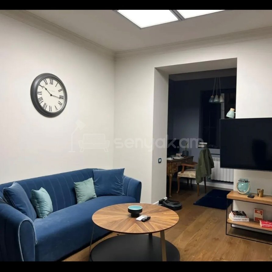 2 Սենյականոց Բնակարան Քարե Շենքում, 60քմ, 4/5 հարկ, Կապիտալ Վերանորոգված