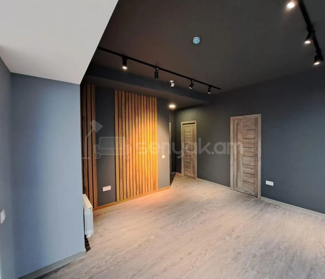 Կոմերցիոն Տարածք, 350քմ, Կապիտալ Վերանորոգված