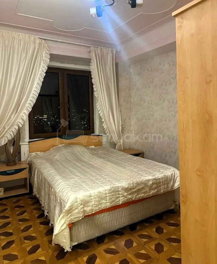 3 Սենյականոց Բնակարան, 110քմ, 14/16 հարկ, Կապիտալ Վերանորոգված, Կահավորված