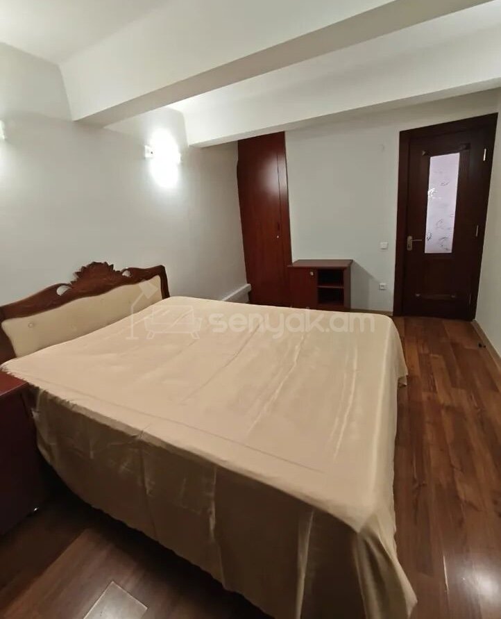 4 Սենյականոց Բնակարան, 102քմ, 3/5 հարկ, Կապիտալ Վերանորոգված, Կահավորված