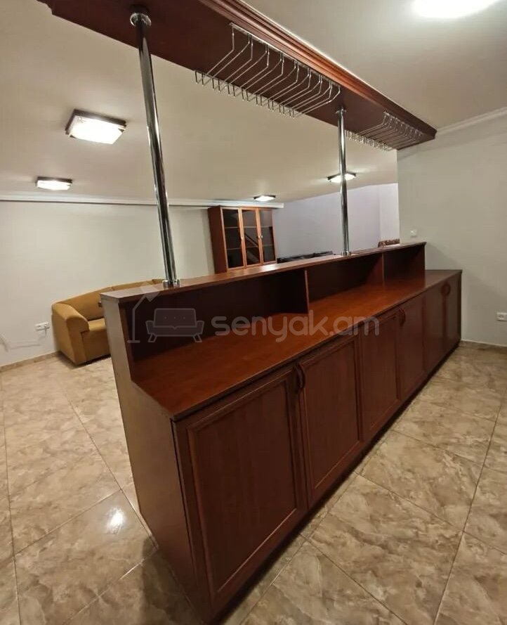 4 Սենյականոց Բնակարան, 102քմ, 3/5 հարկ, Կապիտալ Վերանորոգված, Կահավորված