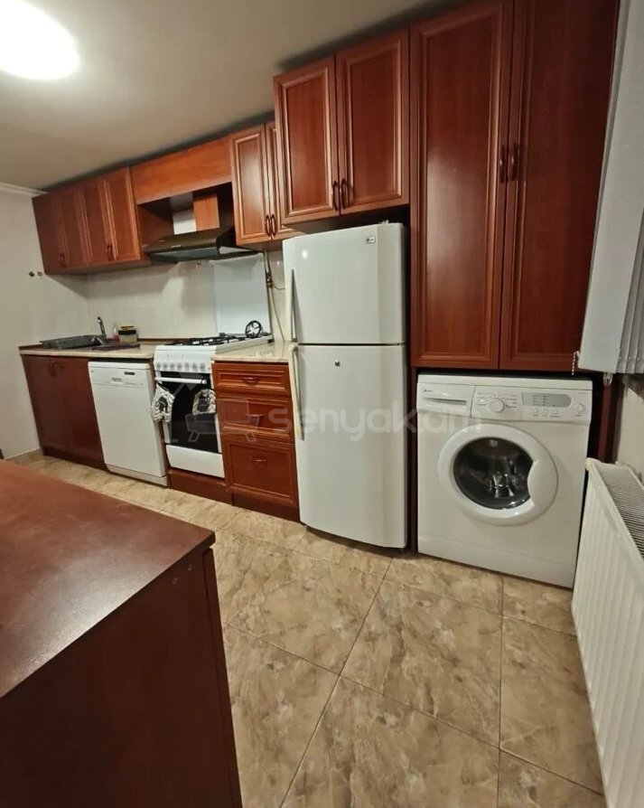 4 Սենյականոց Բնակարան, 102քմ, 3/5 հարկ, Կապիտալ Վերանորոգված, Կահավորված